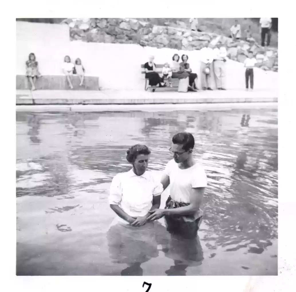 Rod Meredith baptising Mrs. Robie Fugate of Arizona (7)